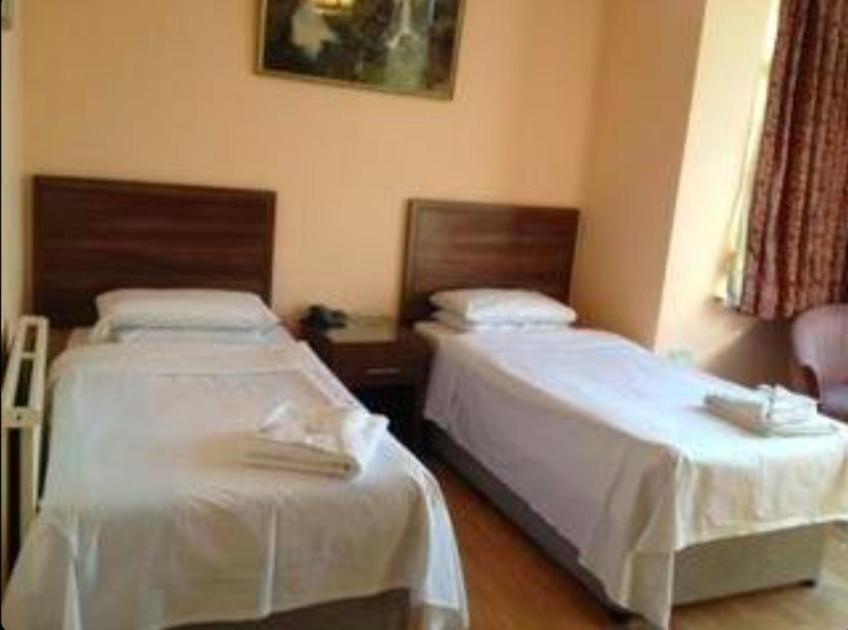 Skyways Hotel Slough Ngoại thất bức ảnh